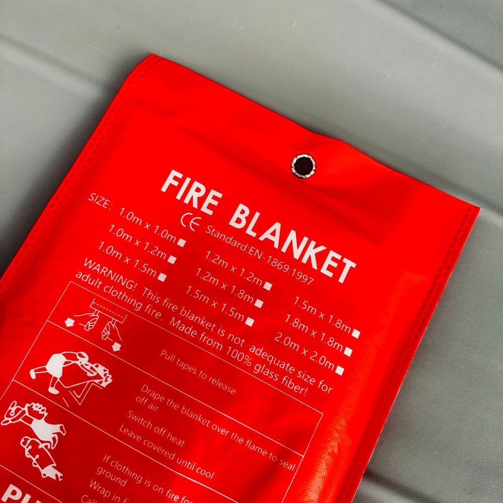 Selimut Pemadam Api Darurat, P - Fire Blanket Kitchen ulasan dan harga